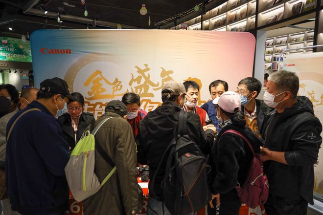 0%！银发数码摄影如何进阶为市场掘金新热点？尊龙凯时·中国网站客单价过万成交增长超10(图2)