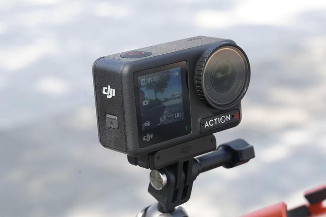 相机推荐别问大疆Pocket3有没有货了尊龙凯时app节日玩转Vlog！五款随身(图7)