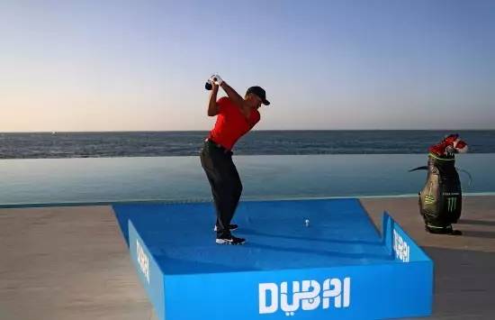 村到世界最壕城市迪拜究竟是如何逆袭的？尊龙AG人生就是博短短20年从沙漠小渔(图6)